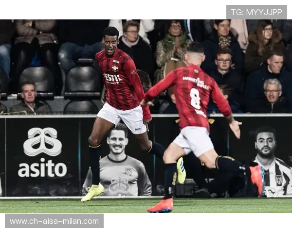 19岁荷兰新星后卫横空出世 荷甲惊艳表现引发5大欧洲豪门争抢