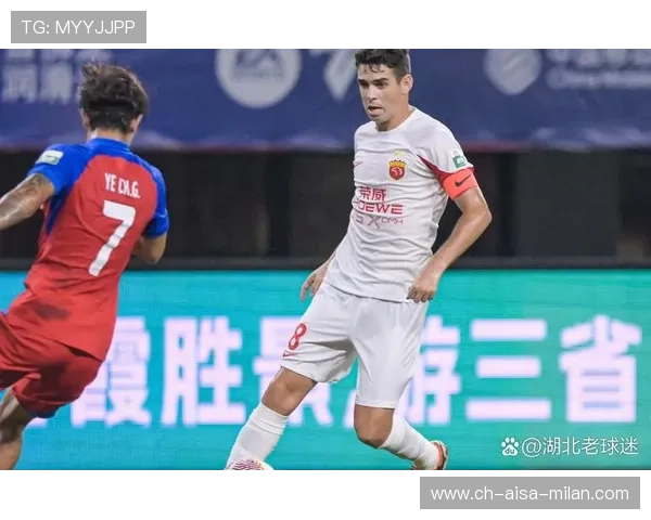 32岁前国脚恐被海港放弃,多队争抢燃起转会大战 32岁前国脚恐被海港放弃,多队争抢燃起转会大战