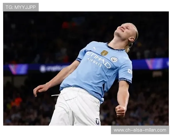 曼城前场集体压迫，哈兰德抢点轻松得分